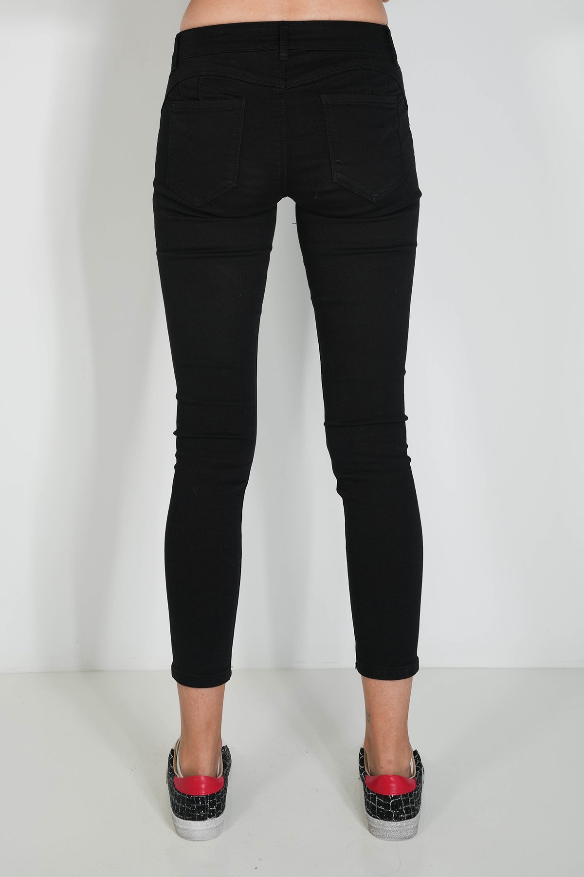 Black Skinny Jean