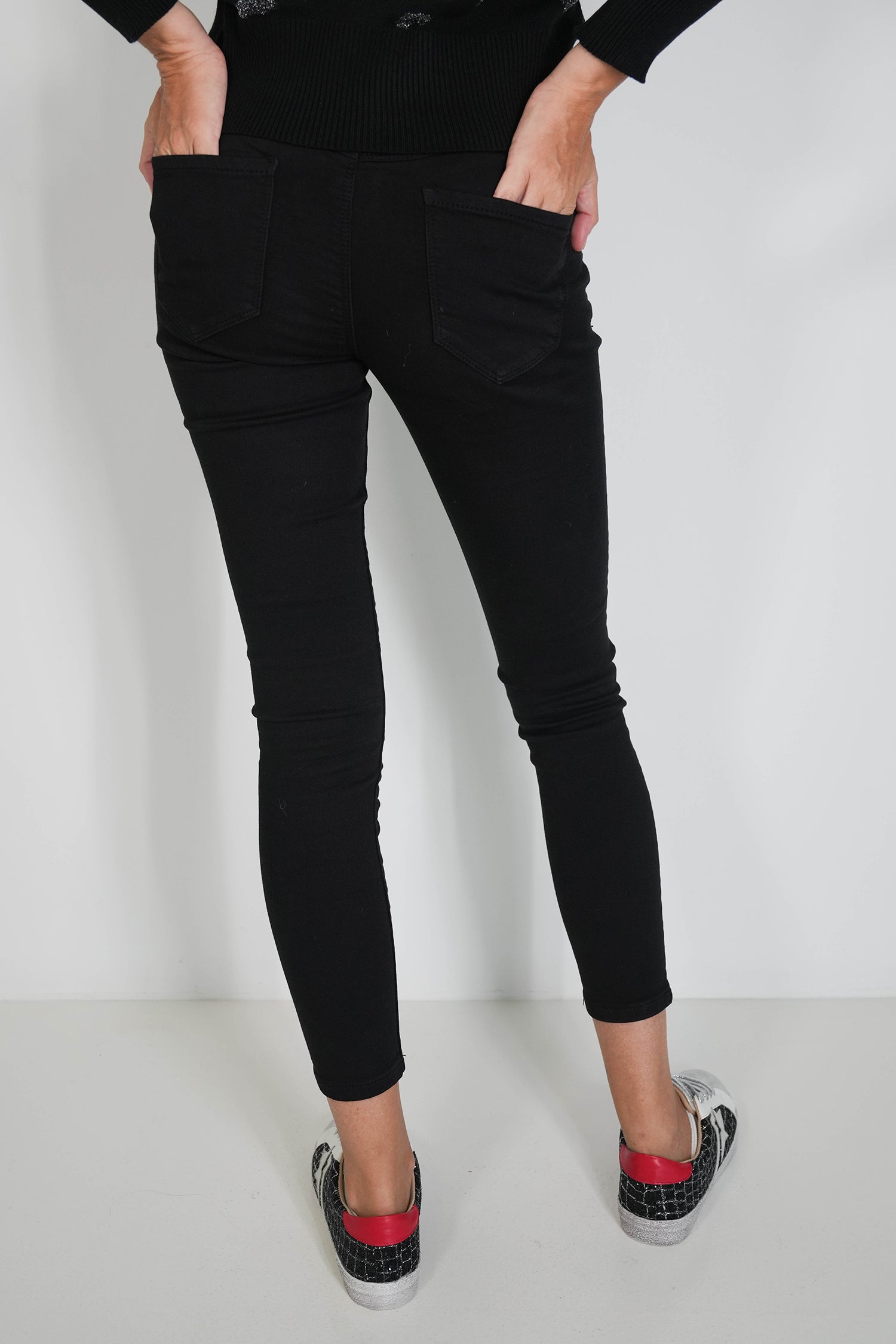 Black Skinny Jean