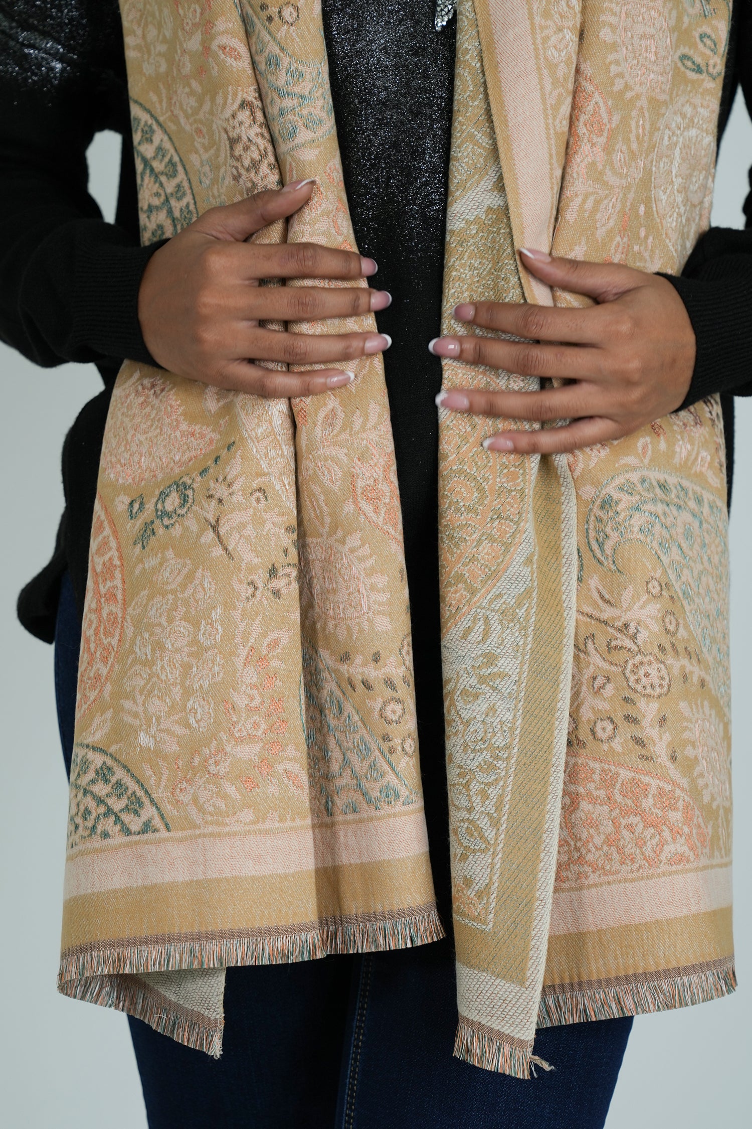 Cream Shakira Scarf