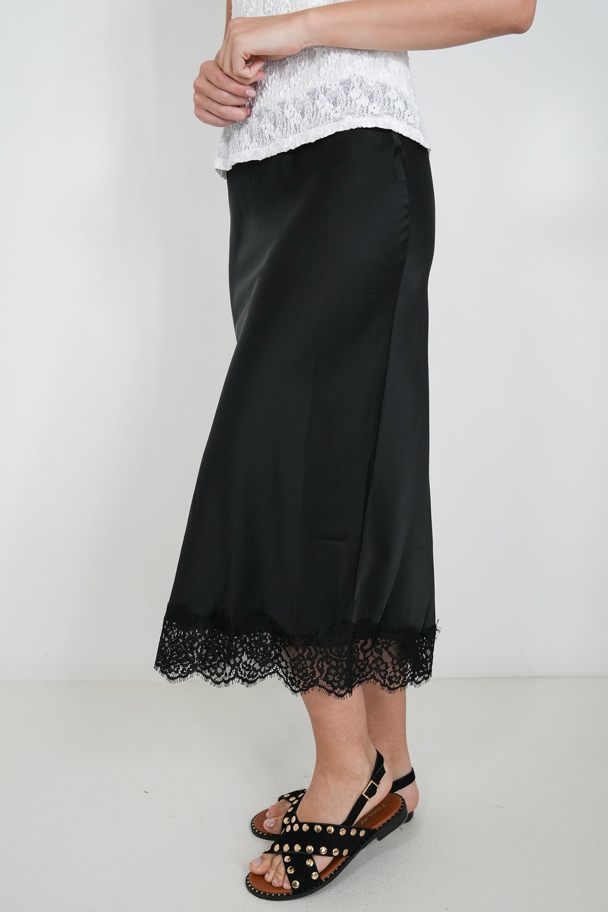 Black Lace Hem Skirt