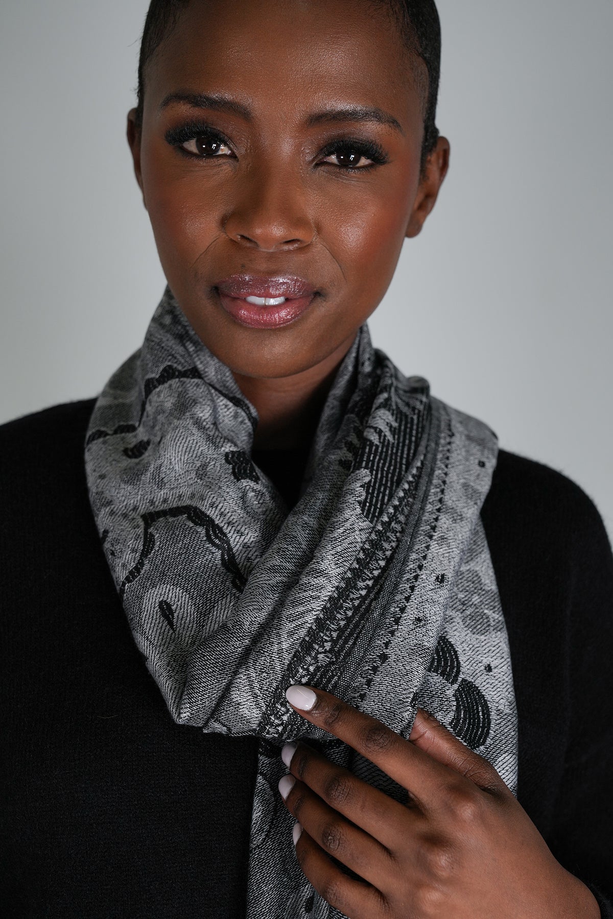 Black Azra Scarf