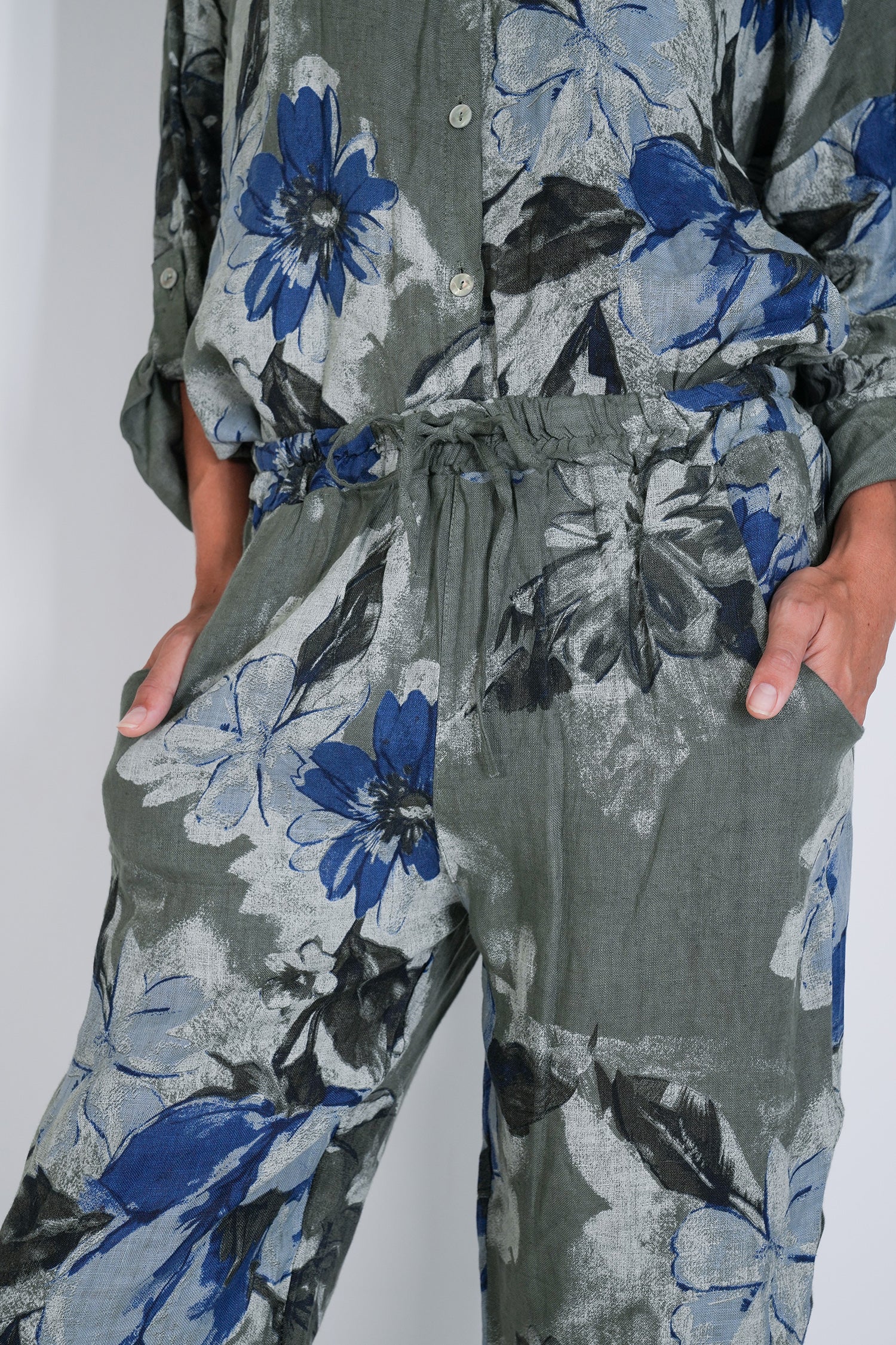 Olive Delphine Linen Pant