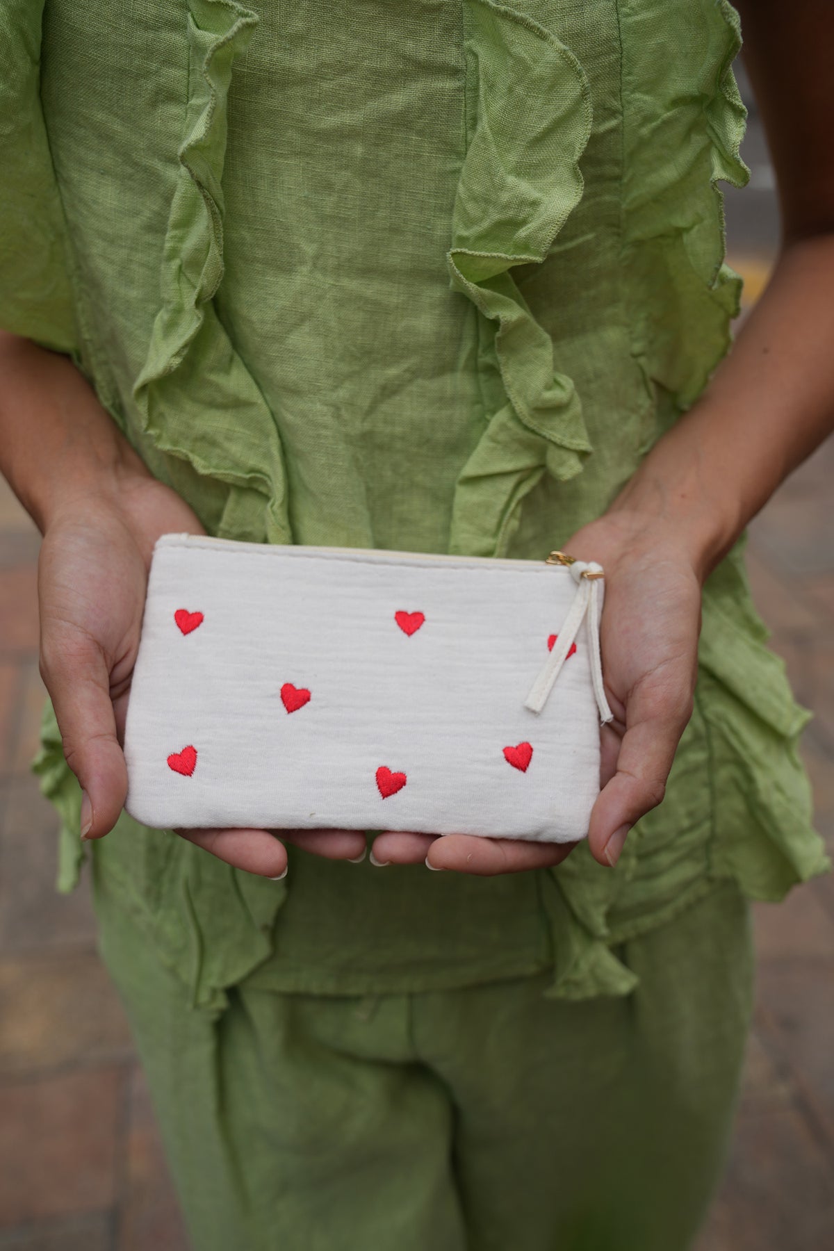 Cream Heart Zip Bag