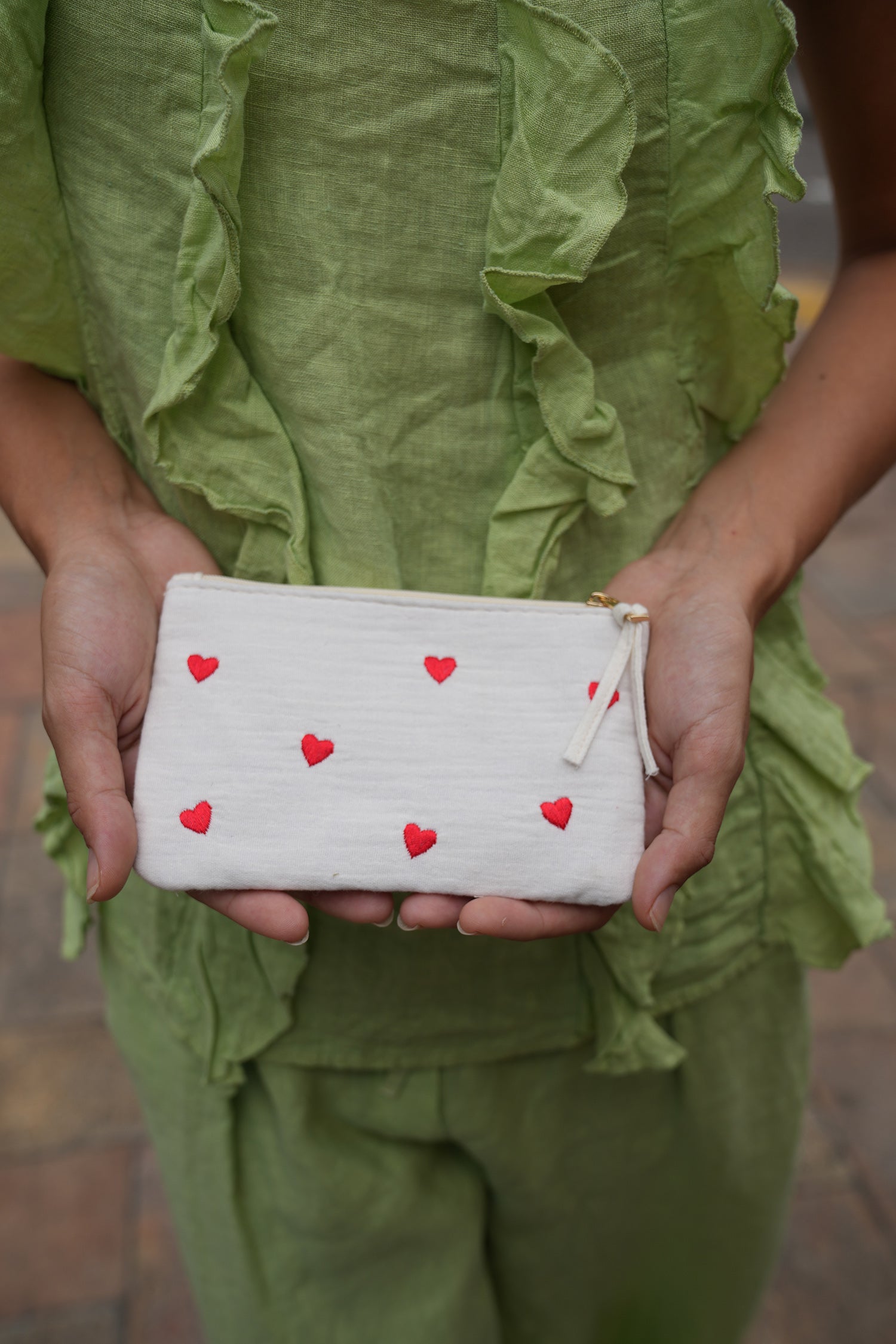 Cream Heart Zip Bag