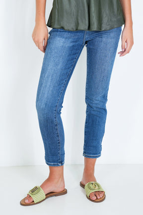 Slim Boyfriend Jean