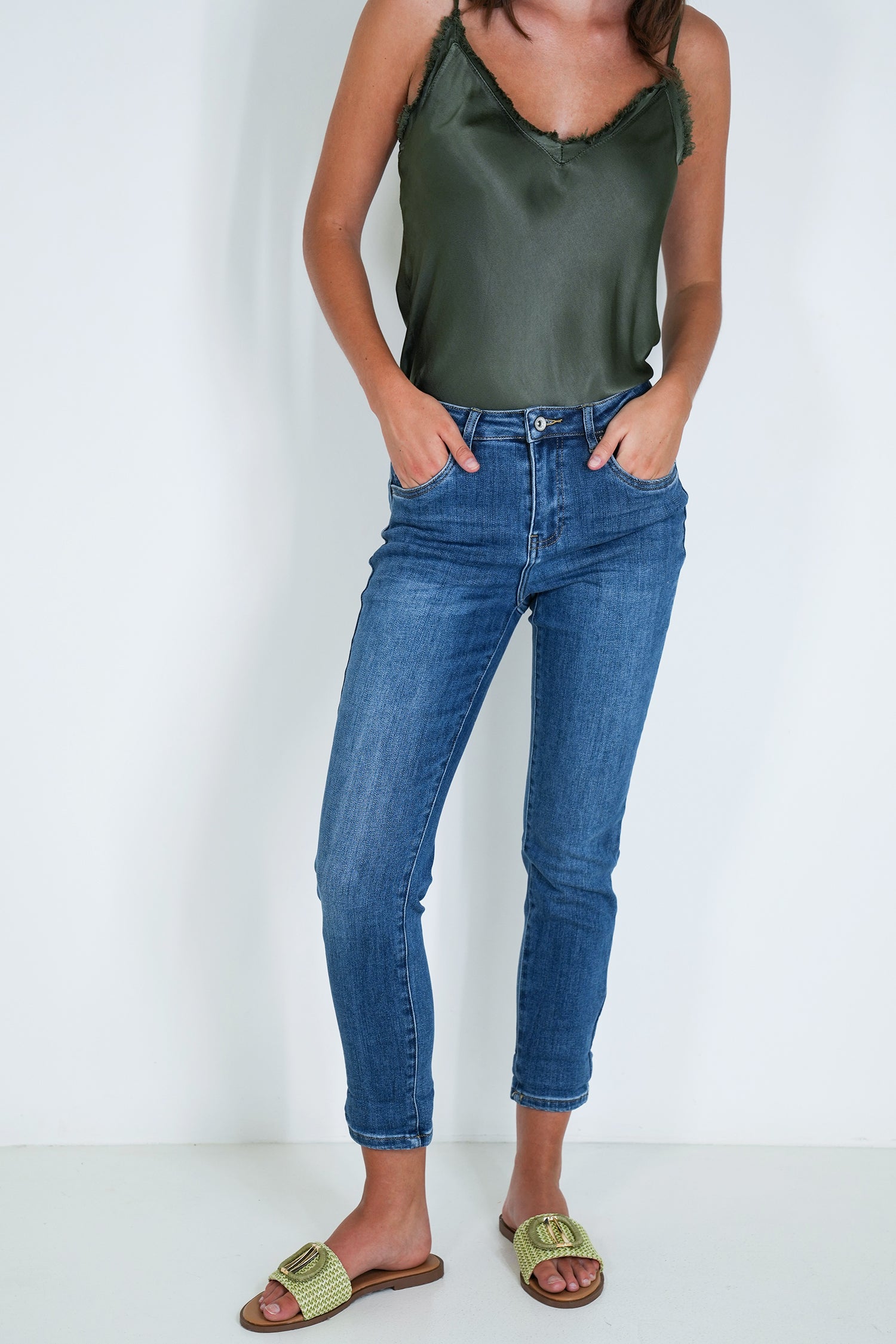 Slim Boyfriend Jean