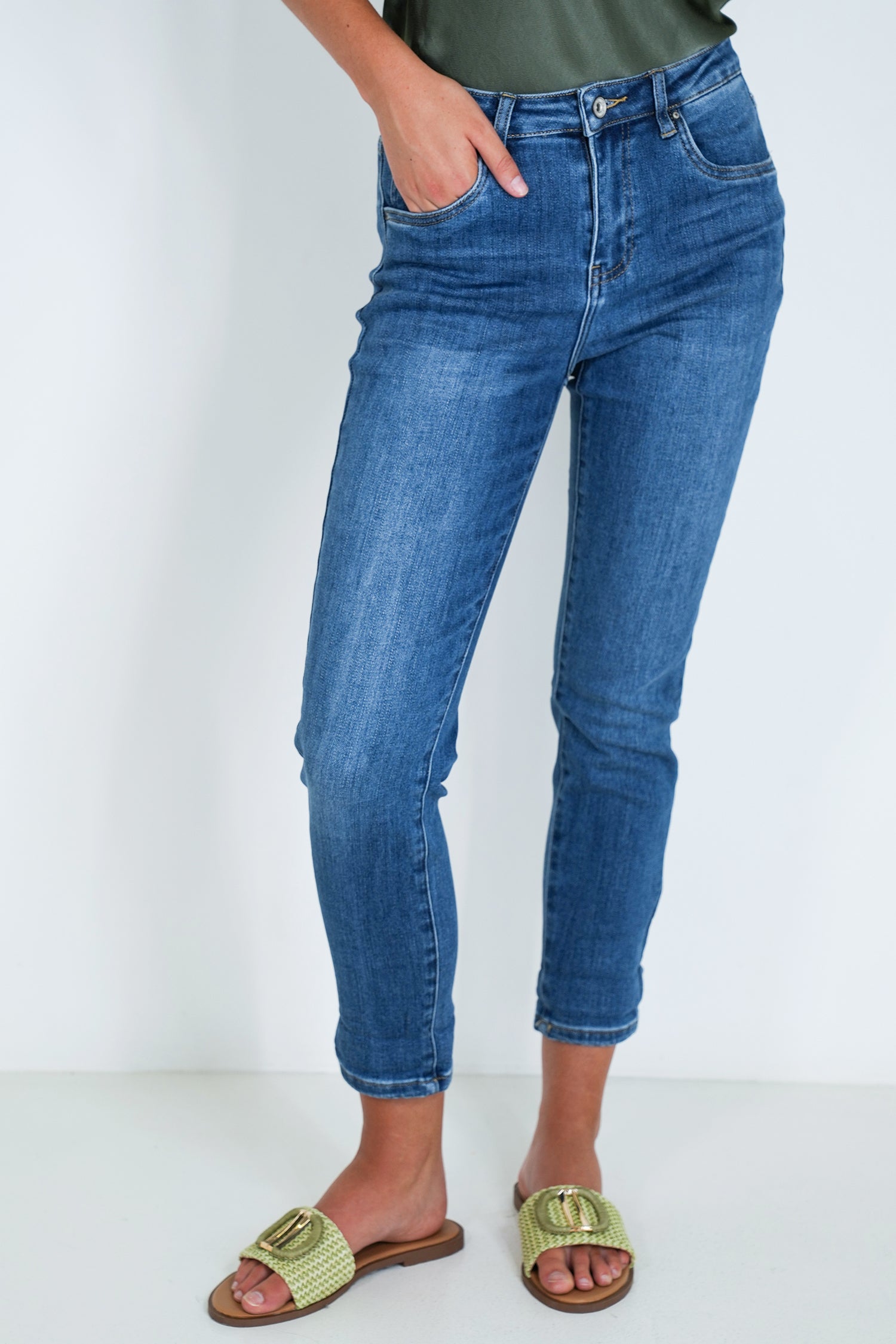 Slim Boyfriend Jean