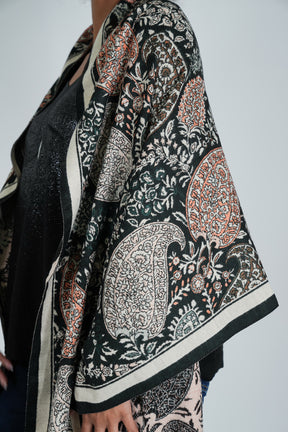 Black and Cream Shakira Scarf
