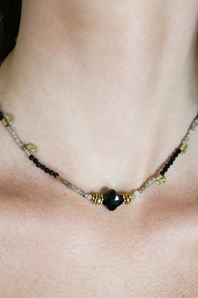 Black Shelly Necklace
