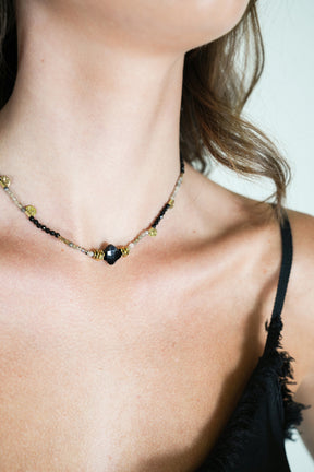 Black Shelly Necklace