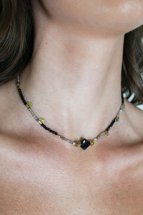 Black Shelly Necklace