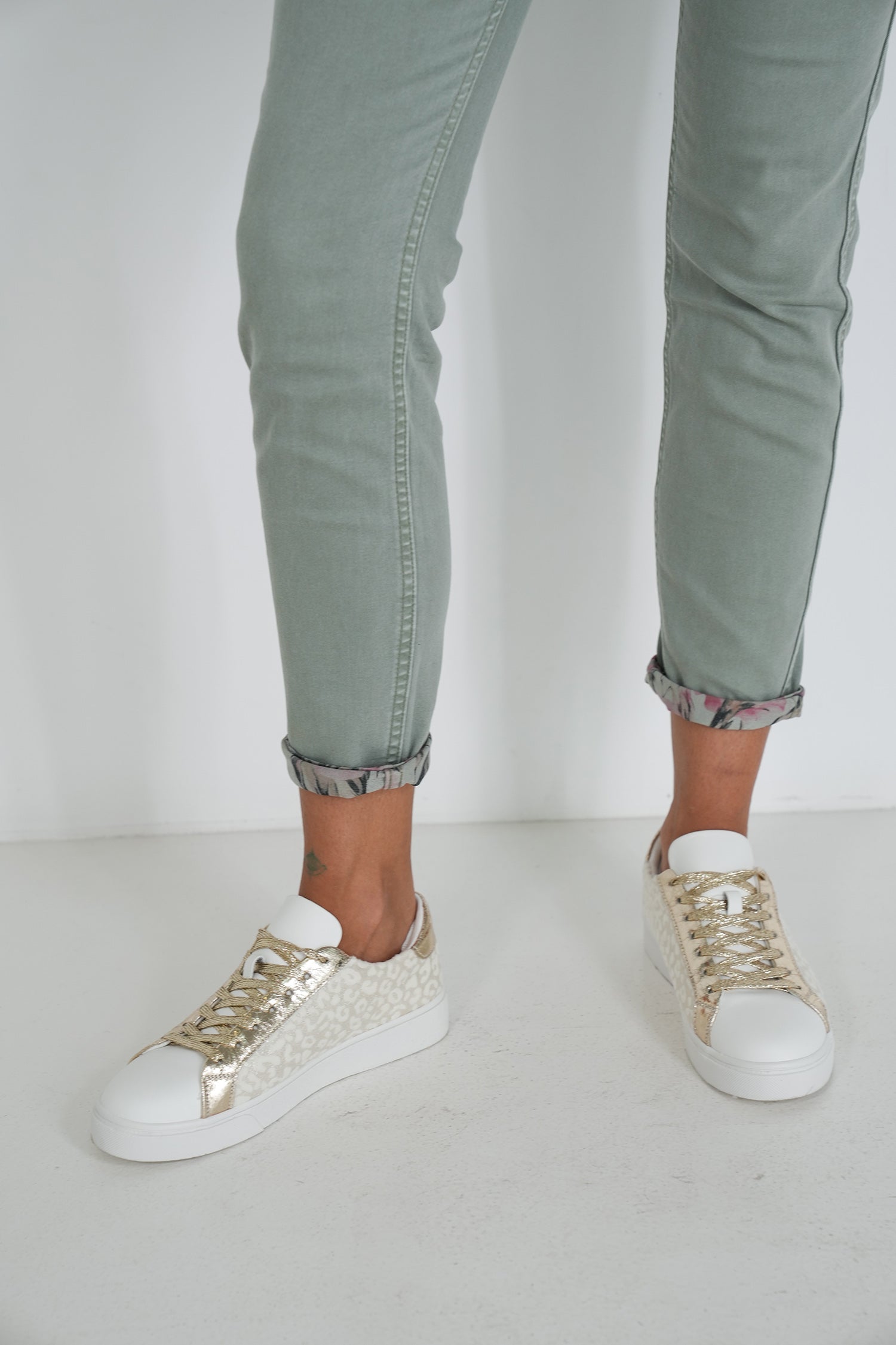 Olive Hibiscus Reversible Jean