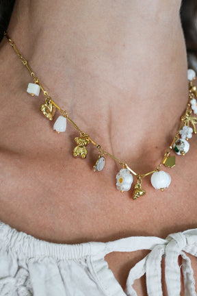 White Daisy Charm Necklace