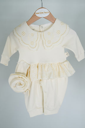 Cream Frilly Grower Set
