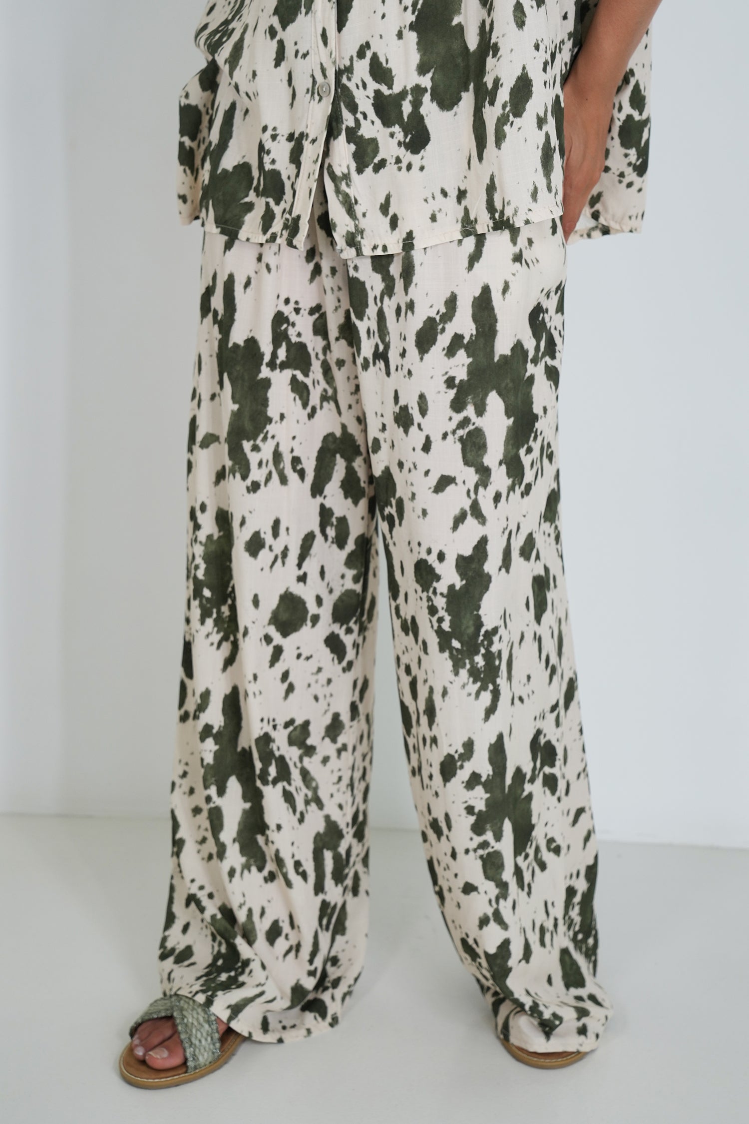 Olive Splash Print Pant