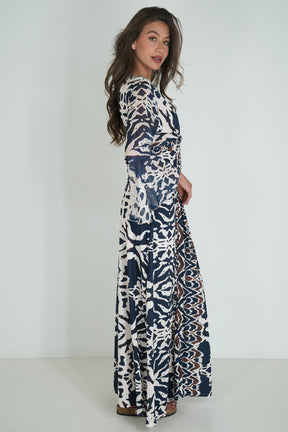 Navy and Cream Knot Dress With Sleeves