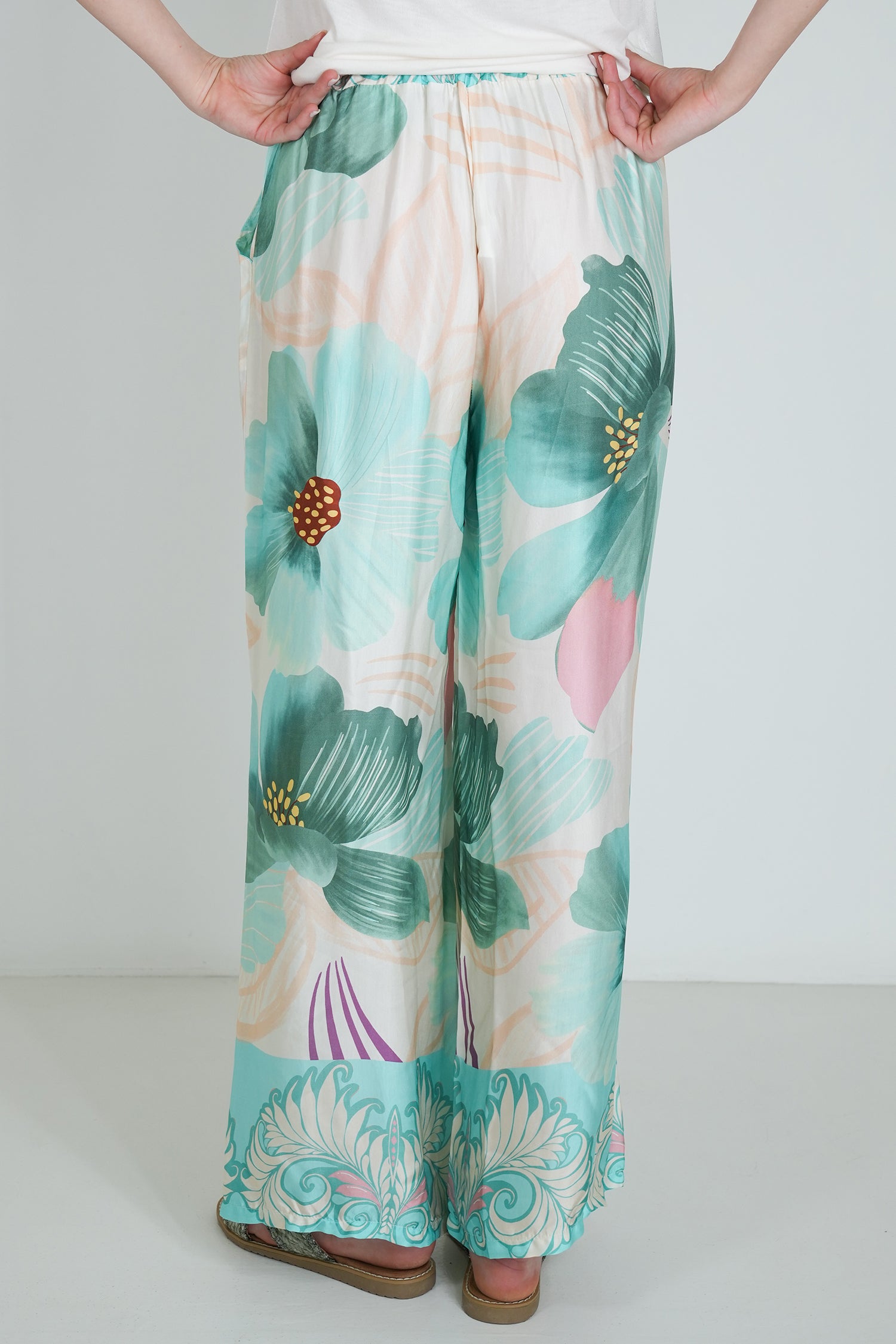 Sage Floral Pant