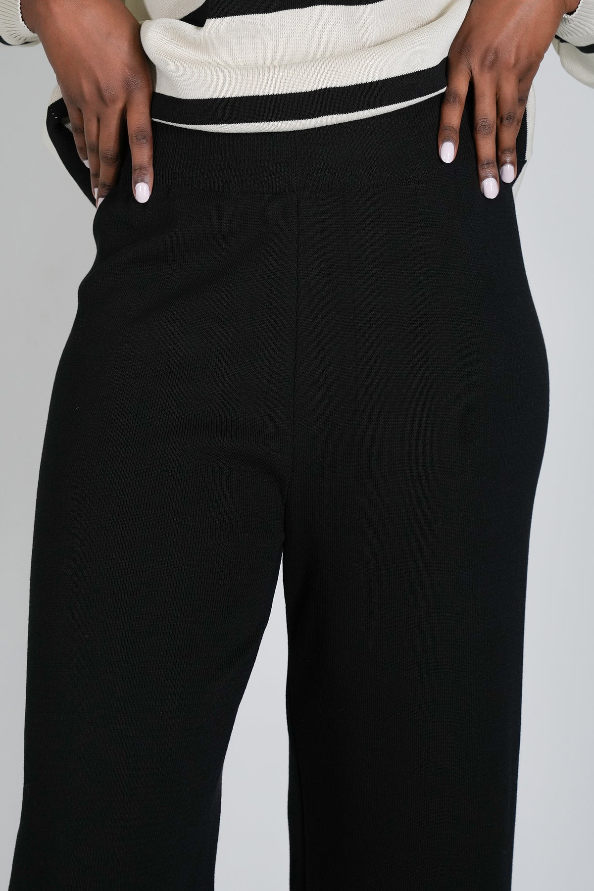 Black Knit Weekend Pant