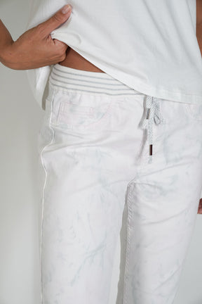 White Hibiscus Reversible Jean