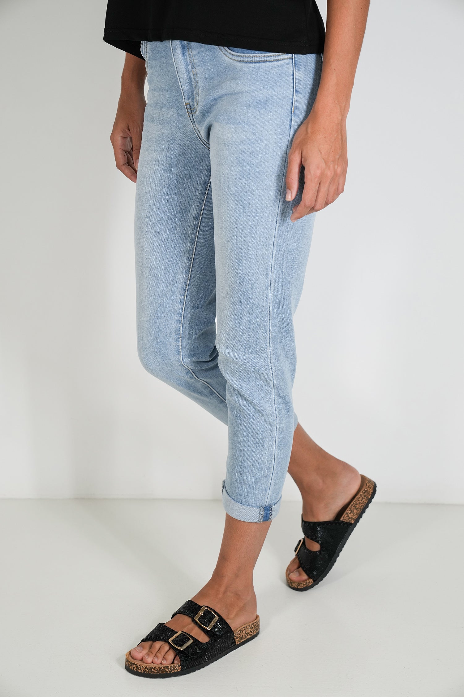 Embroidered Pocket Jean