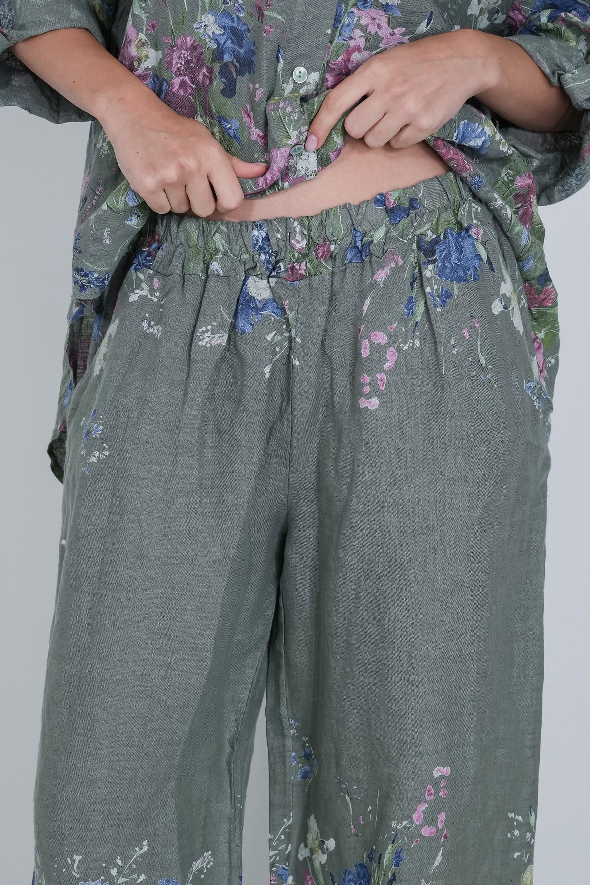 Olive Claire Linen Pant