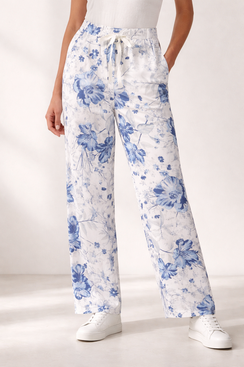 White Floral Autumn Pant